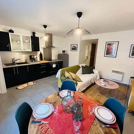 Апартаменты Doyen 1 Proche Centre *