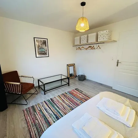 Doyen 1 Proche Centre Апартаменты *