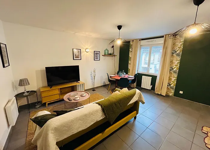 Doyen 1 Proche Centre *