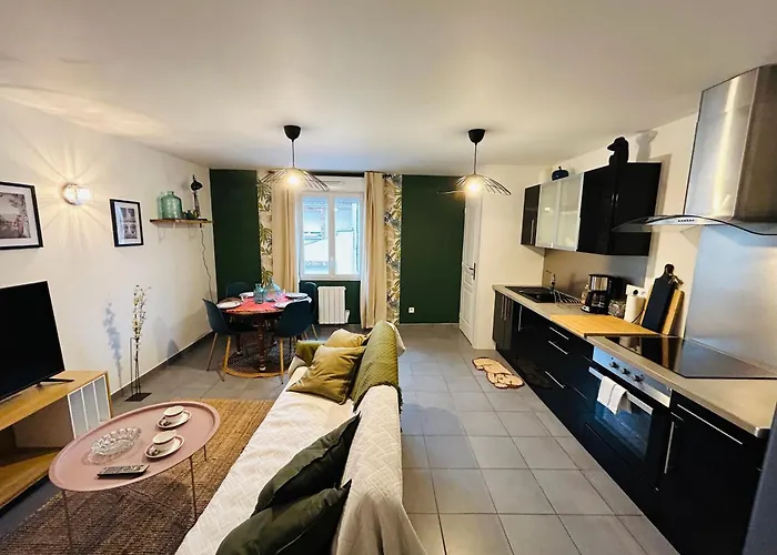 Doyen 1 Proche Centre Lägenhet *